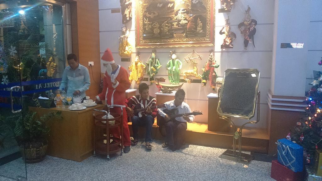 Hotel A1 Mandalay Buitenkant foto